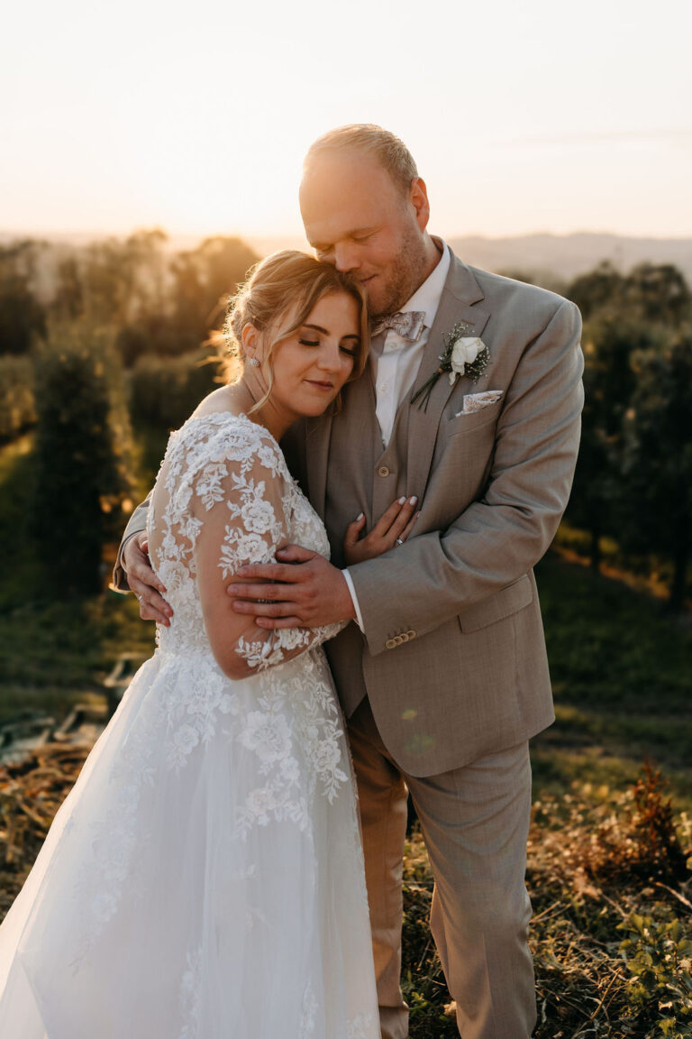 Julia & Kevin bei ihrer Hochzeit am Firlingerhof in Oberösterreich